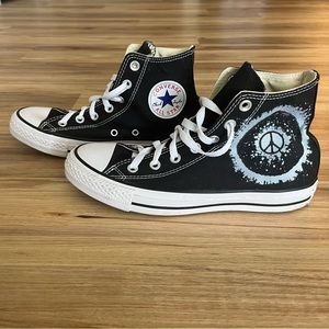 Converse Peace Sign High Top Sneakers Women’s 7.5/ Men’s 5.5
